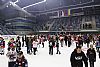 Stejně jako v Mělníku i doma s Hvězdou mohli fanoušci slavit postup do druhé ligy s hráči přímo na ledě |  autor: Jan Pidrman